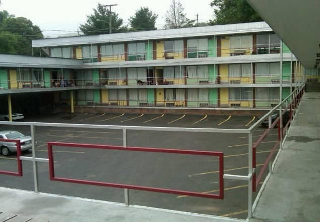 Holiday Lodge Virginia Pearisburg Exterior foto